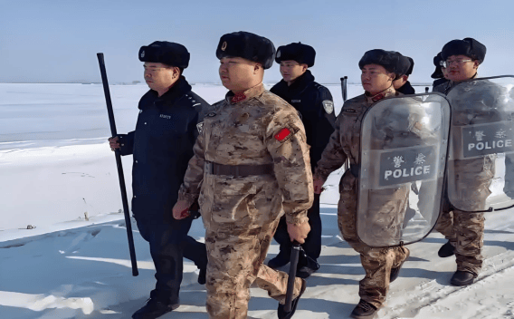 2025年2月23日边检面试题(出入境边防检查总站)(网友回忆版)(图2) 2025年2月23日边检面试题(出入境边防检查总站)(网友回忆版)(图2)